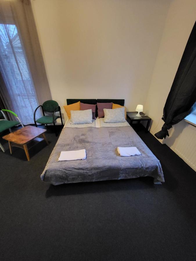 Charmed Homestay - Zaczarowany Varşova Dış mekan fotoğraf