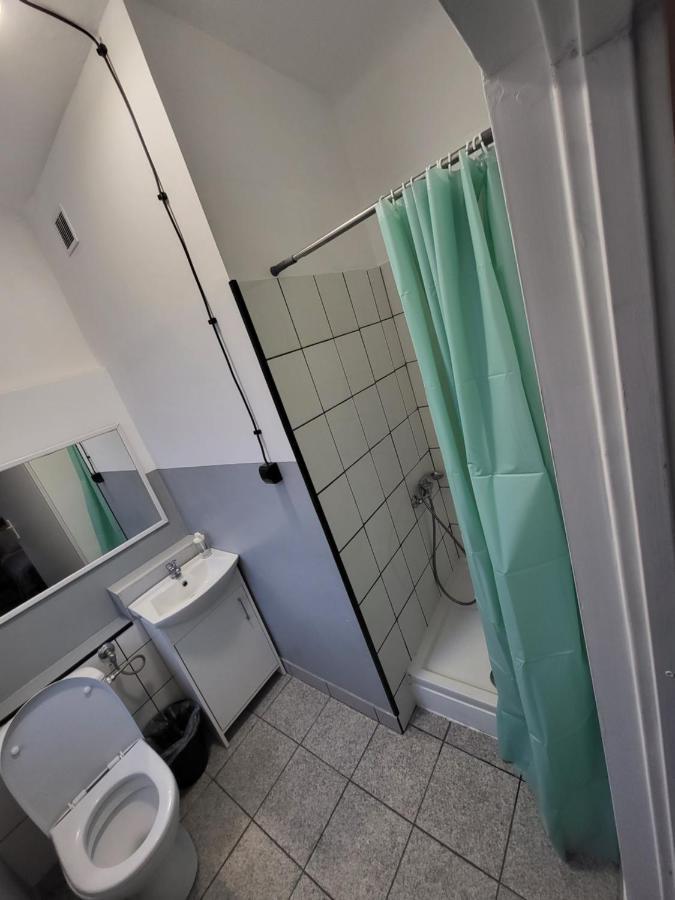 Charmed Homestay - Zaczarowany Varşova Dış mekan fotoğraf